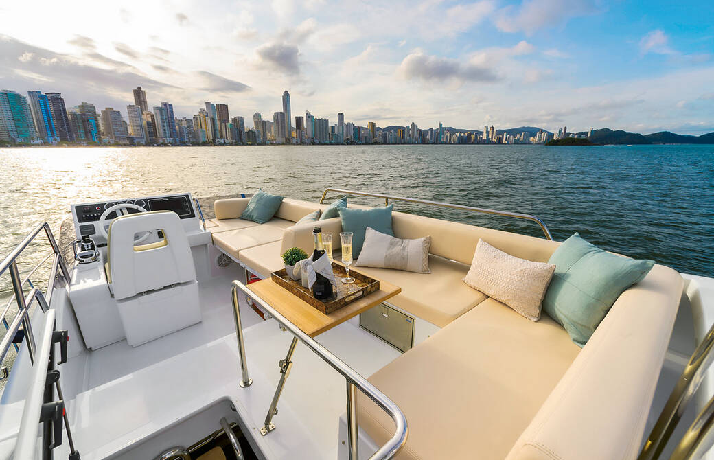 Flybridge