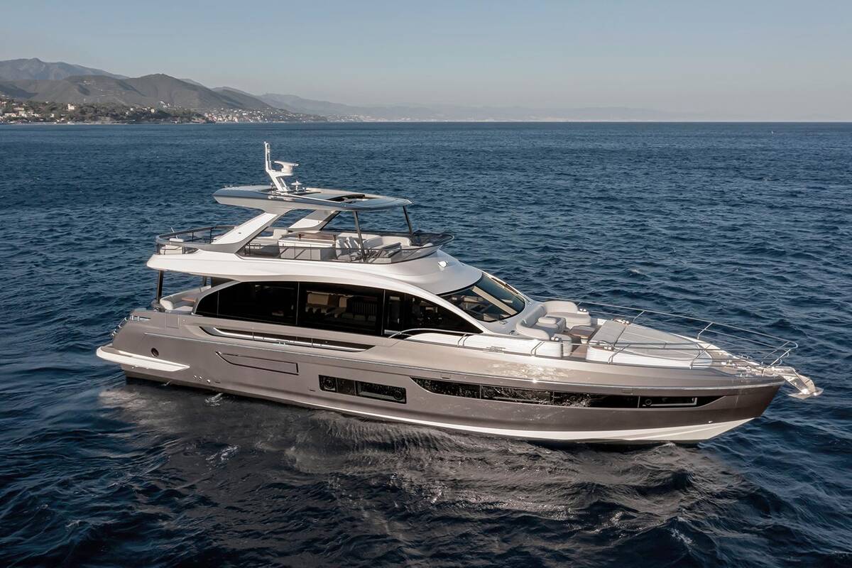 Экстерьер Azimut 72 Fly