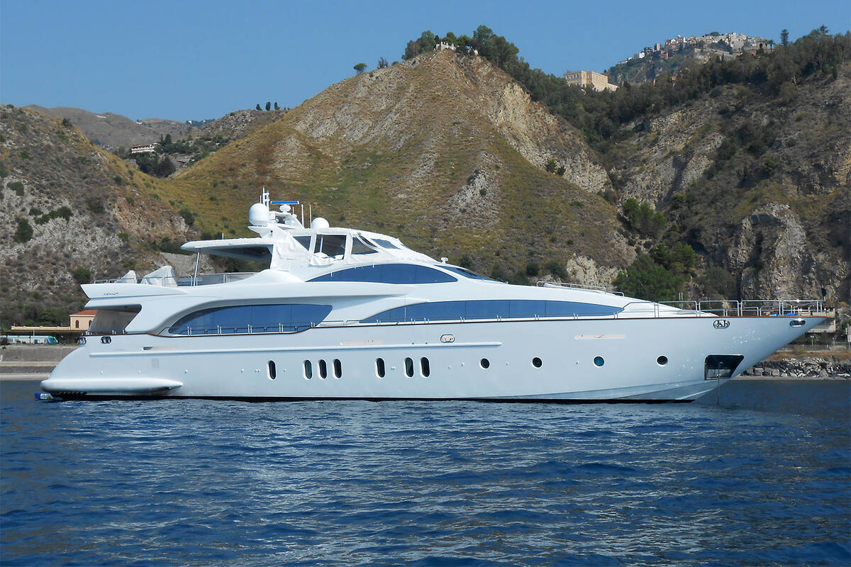 Экстерьер Azimut 116 Artemy