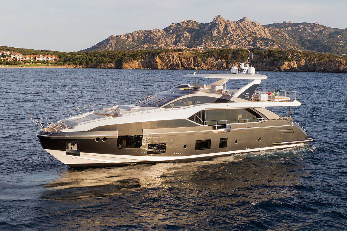 Экстерьер Azimut Grande 27METRI