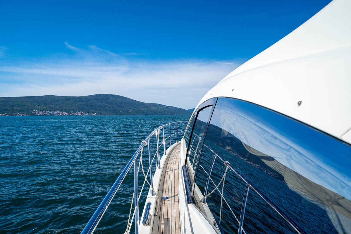 Экстерьер Azimut 68s
