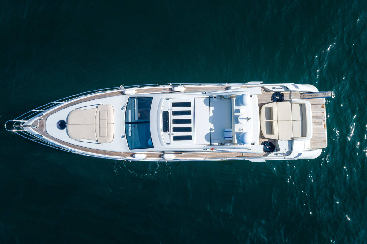 Экстерьер Azimut 68s