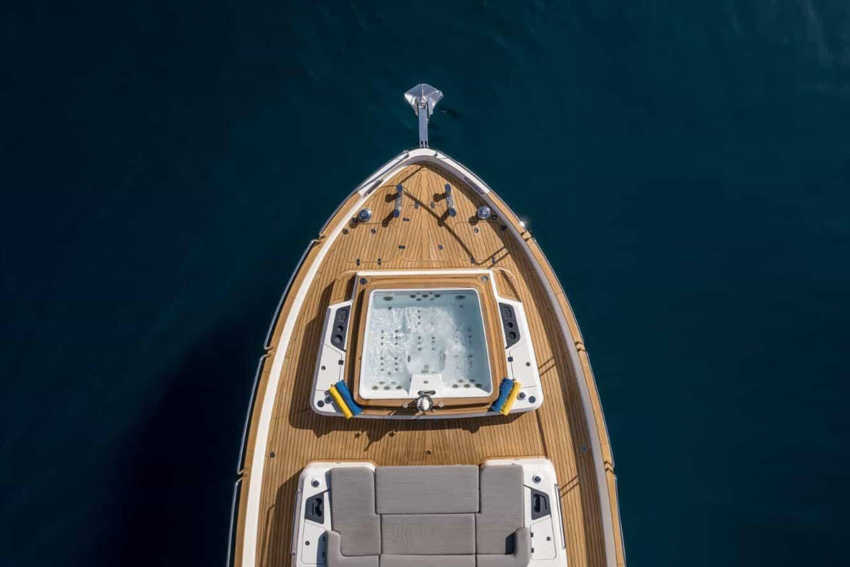 Экстерьер Sirena 64 