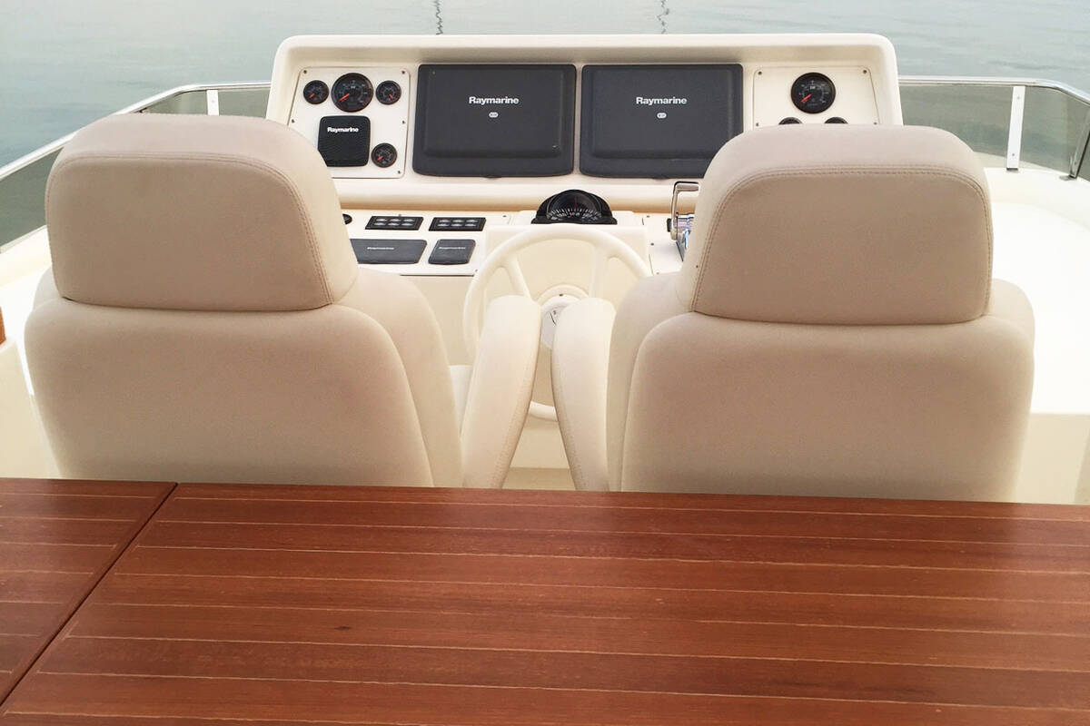 Steuerstand auf Flybridge