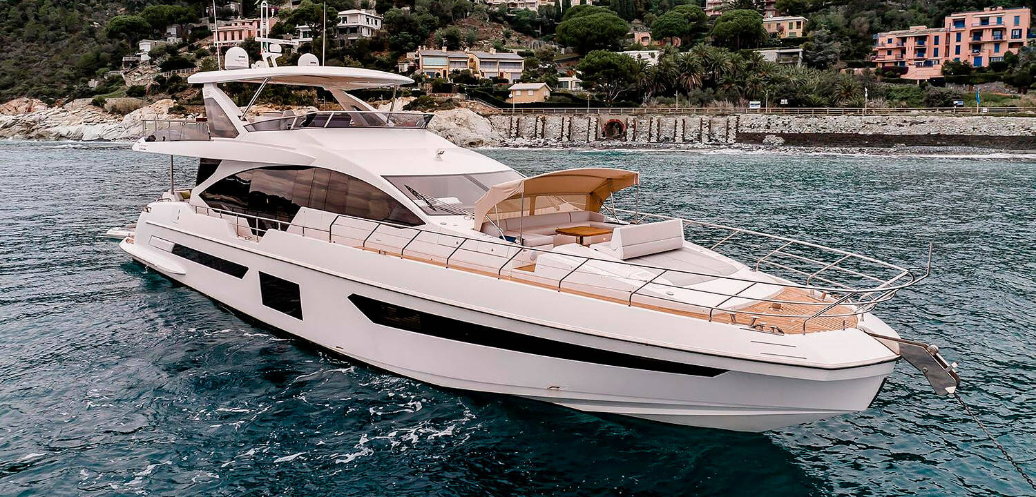 Azimut Grande 25 METRI