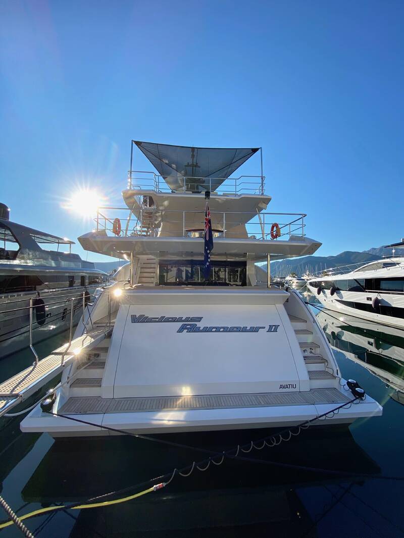 Экстерьер Azimut Grande 35METRI