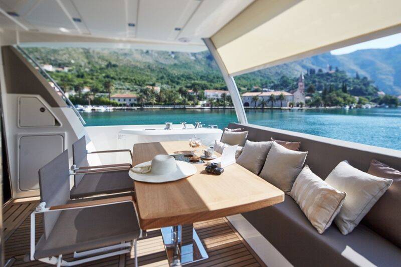 Зона отдыха на кокпите