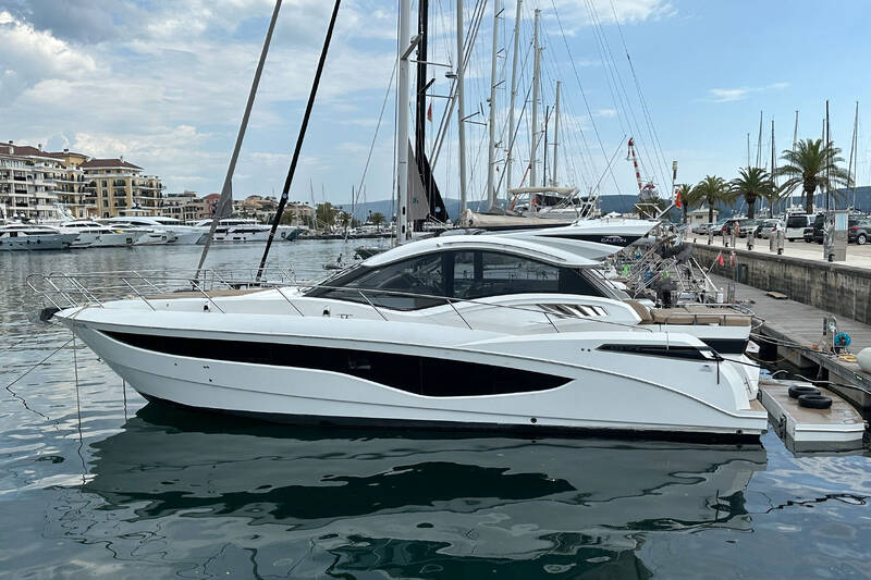 Galeon 485 