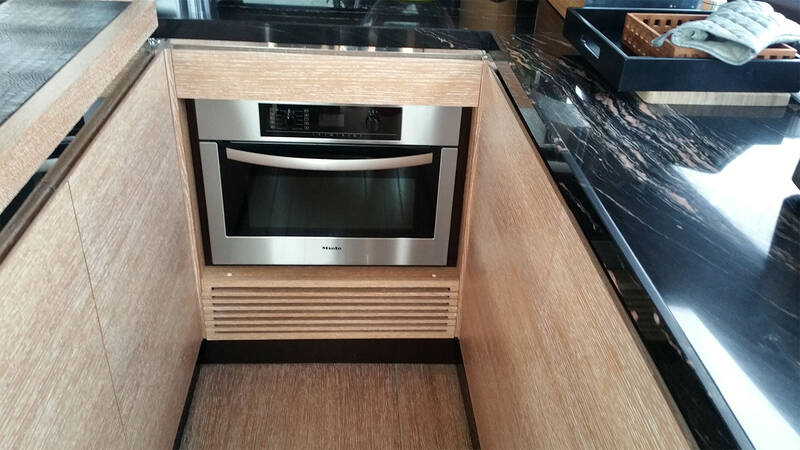 K&uuml;che