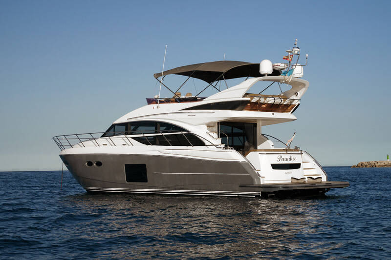 Экстерьер Princess 56<br/>M/Y Paradise 2015