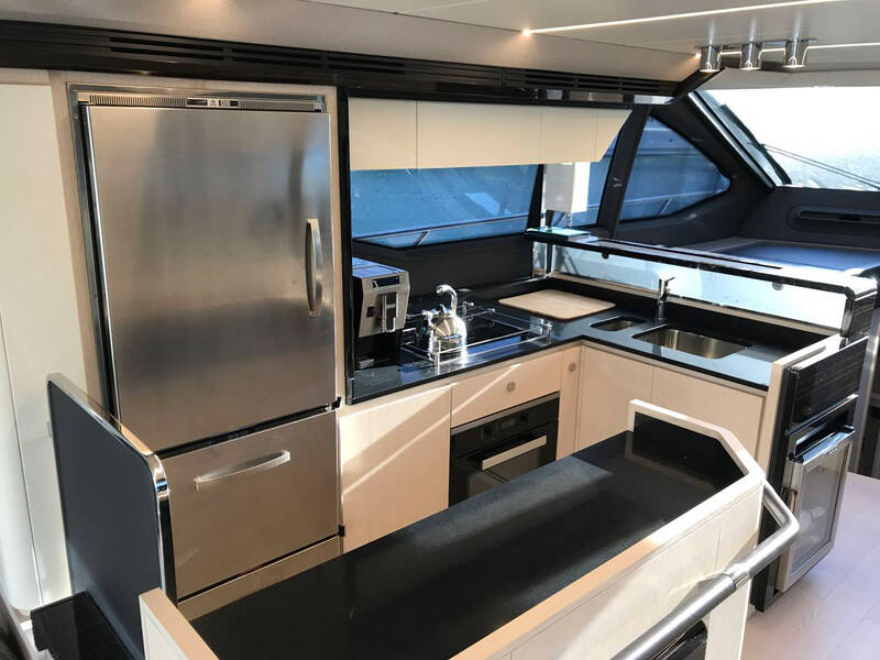 Azimut 66 2017