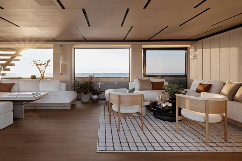 Главный салон