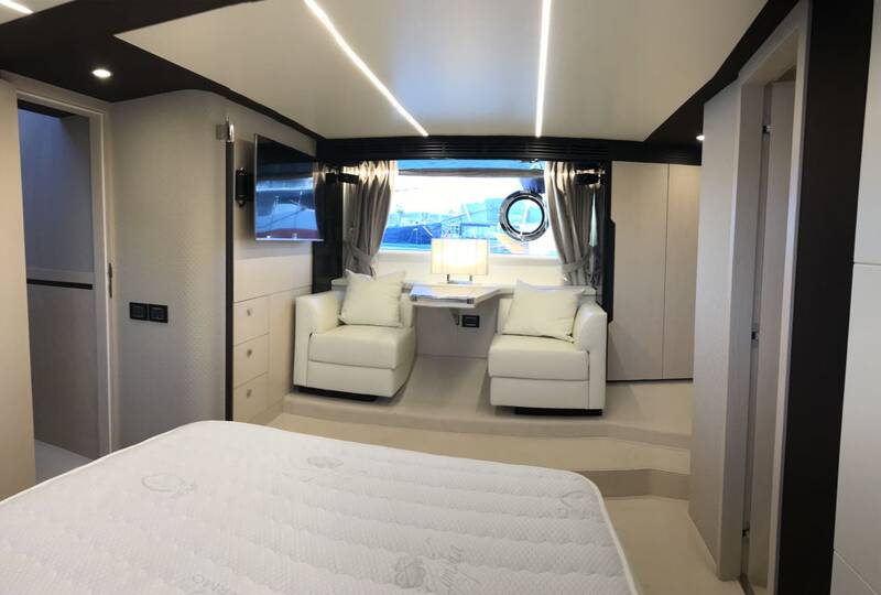 Azimut 66 2017