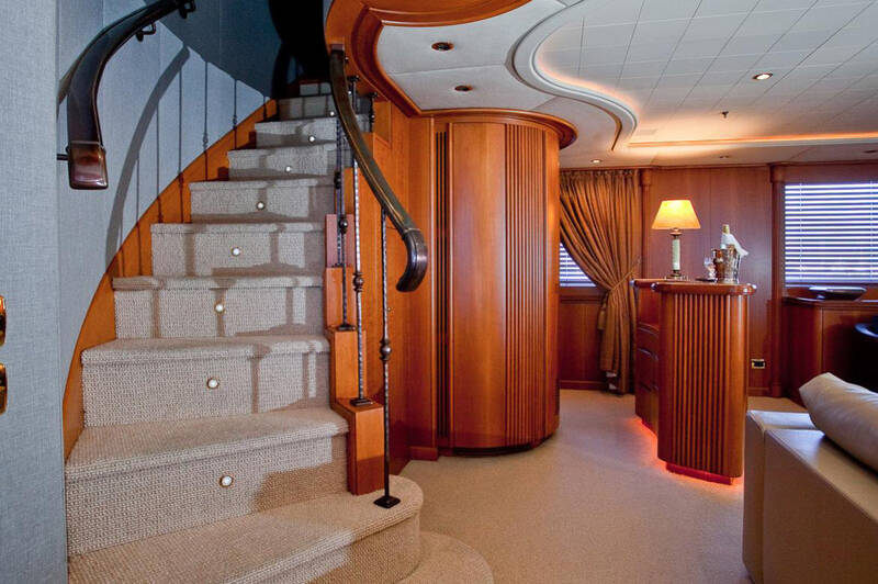 Rodriquez 38m M/Y APOLA